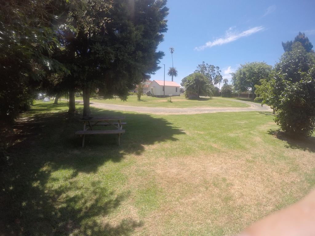 Opotiki Holiday Park Luaran gambar